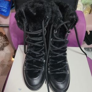 Marc Fisher Daven Hiking Boot 9.5 Like New